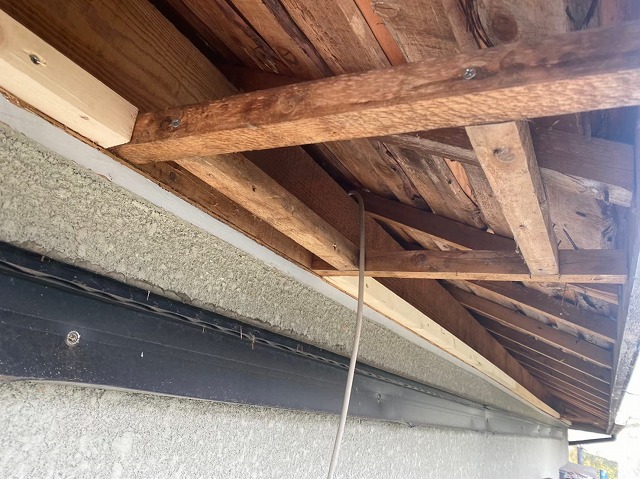 軒天の張り替え工事